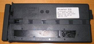 ipod_01_kartenfach.jpg ipod_01_kartenfach.jpg