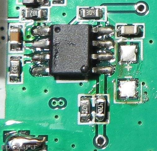 08_charger.jpg 08_charger.jpg