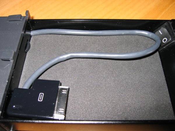 ipod_42_kf.jpg ipod_42_kf.jpg